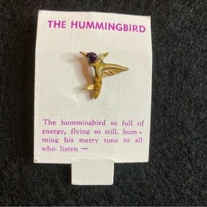 Hummingbird tack pin